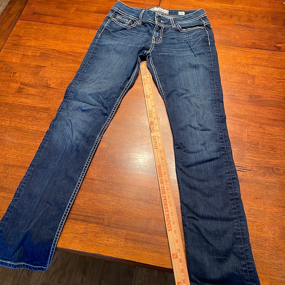 BKE Women’s 27 long straight leg jeans